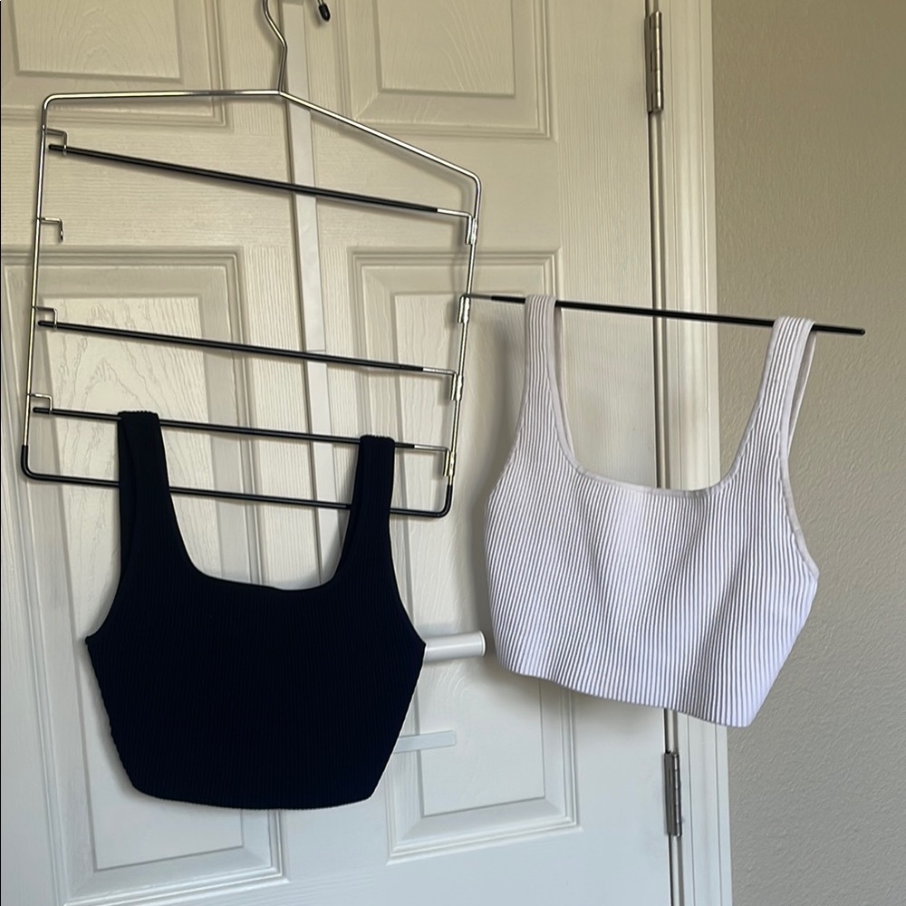 Babaton Knit Crop Tank Set (Black and White)